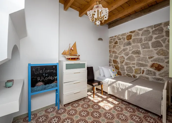 Siliguri Traditional House * Rhodes City