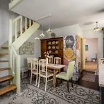 Siliguri Traditional House Feriehus *