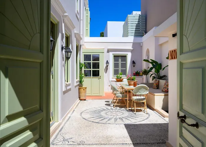 Nyaraló Siliguri Traditional House